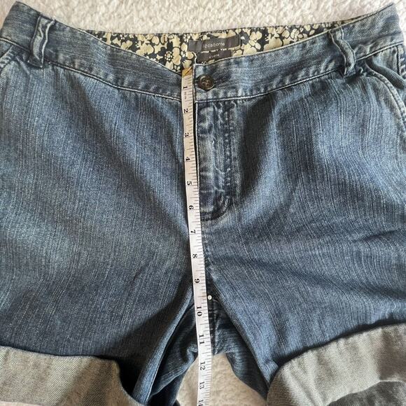 liz claiborne Shorts Women's Denim Jean Size 8 Sloan Blue Cuffed Medium Wash - Picture 3 of 9